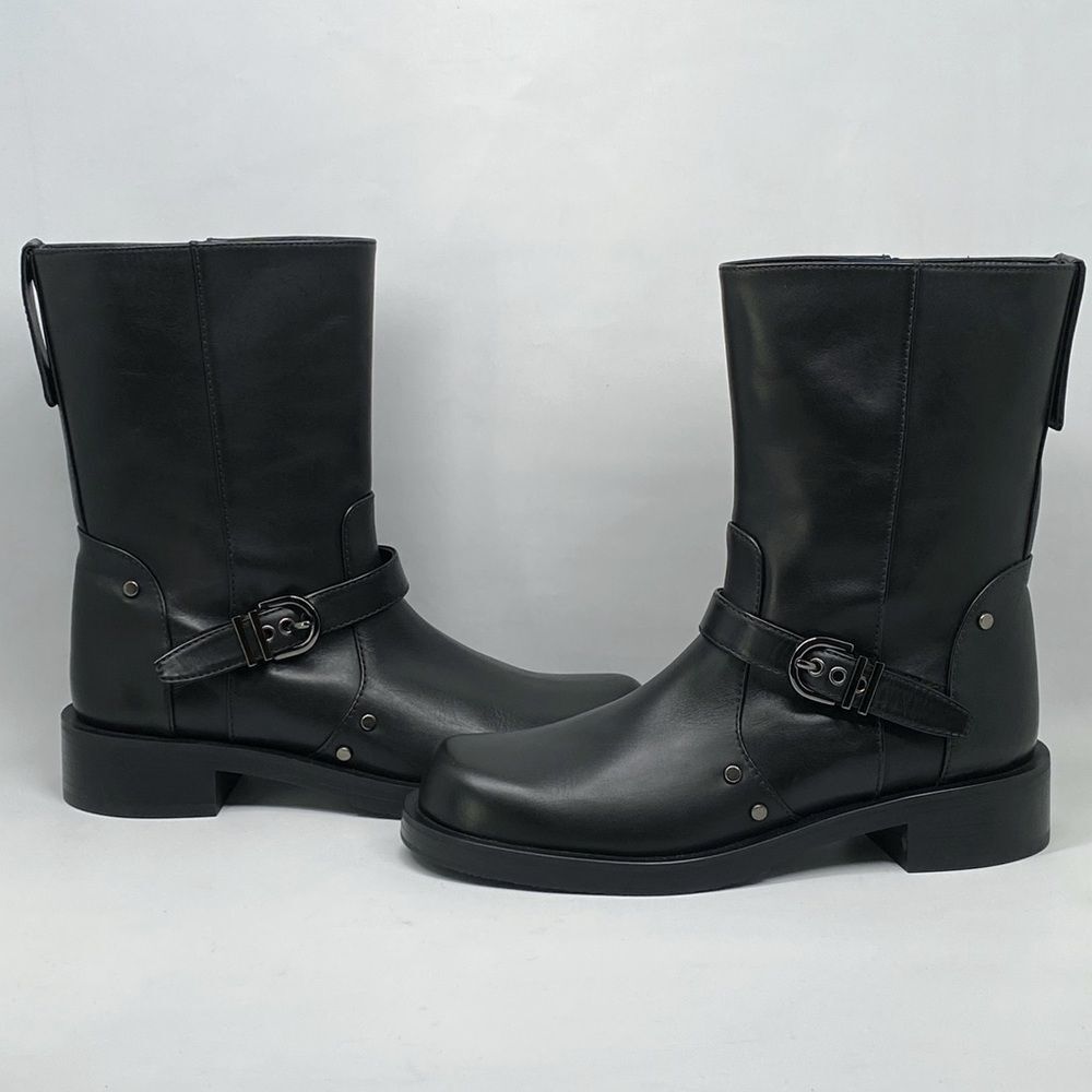 Stuart Weitzman Maverick Pull On Moto Boots size 8